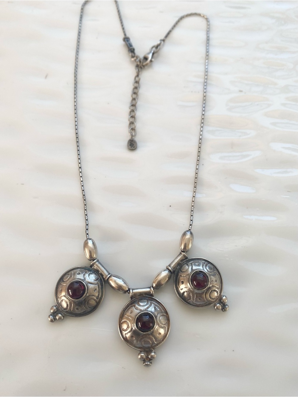 Sterling Silver Garnet Triple Medallion Necklace on a Silpada 16” inch box chain - Picture 5 of 7